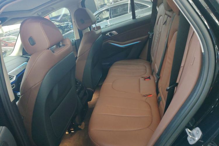 Used BMW X5 2021 xDrive30i M Sport Package Interior 4
