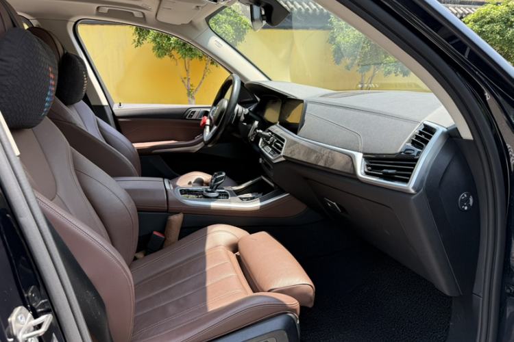 Used BMW X5 2021 Restyled xDrive40i M Sport Package Interior 6