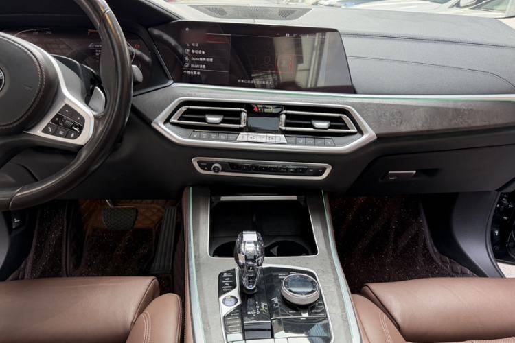 Used BMW X5 2021 xDrive30i M Sport Package Interior 7
