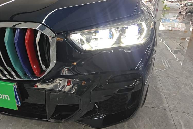 Used BMW X5 2021 Restyled xDrive40i Luxury Version M Sport Package Left Front Headlight