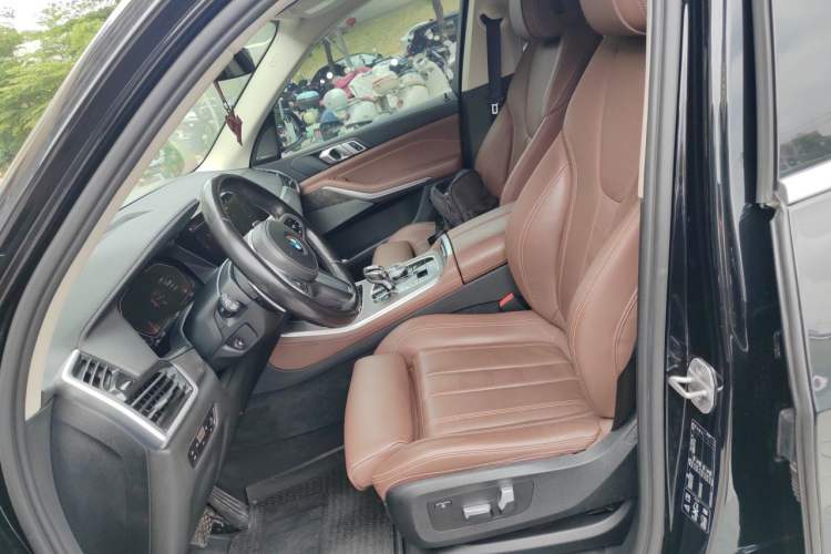 Used BMW X5 2021 xDrive40i M Sport Package Left Front Seat