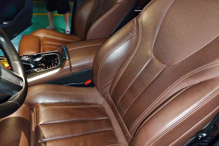 Used BMW X5 2021 Restyled xDrive30i M Sport Package Left Front Seat