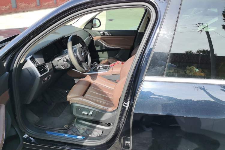 Used BMW X5 2021 Restyled xDrive30i M Sport Package Left Front Seat