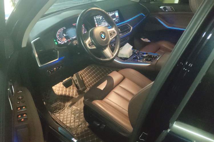 Used BMW X5 2021 Restyled xDrive40i M Sport Package Left Front Seat