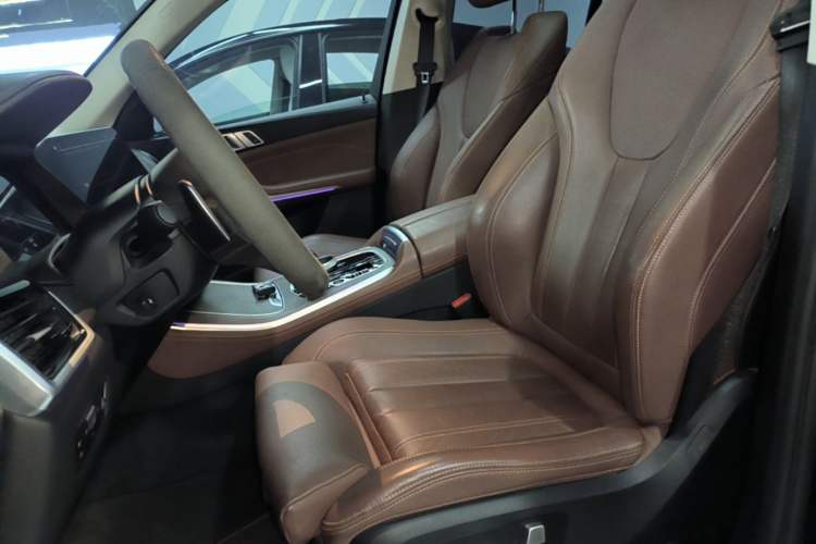 Used BMW X5 2021 xDrive30i M Sport Package Left Front Seat