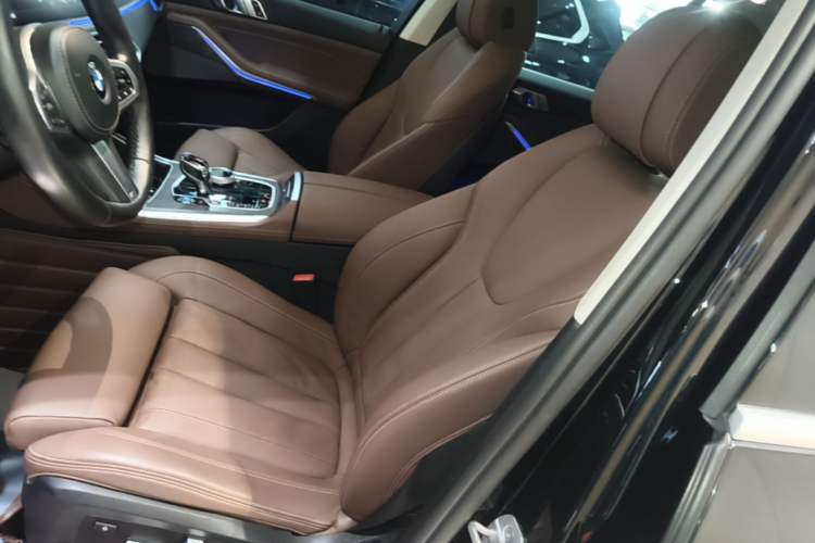 Used BMW X5 2021 xDrive40i M Sport Package Left Front Seat