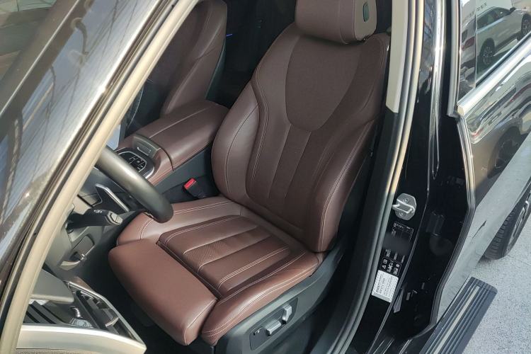 Used BMW X5 2021 Restyled xDrive40i M Sport Package Left Front Seat