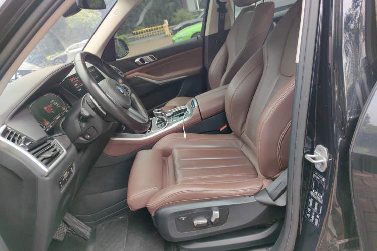 Used BMW X5 2021 xDrive30i M Sport Package Left Front Seat