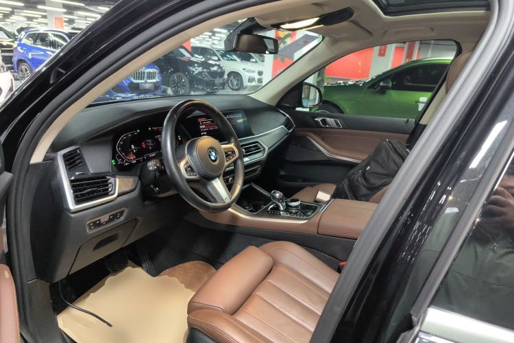 Used BMW X5 2021 Restyled xDrive40i M Sport Package Left Front Seat