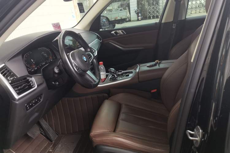 Used BMW X5 2021 xDrive30i M Sport Package Left Front Seat