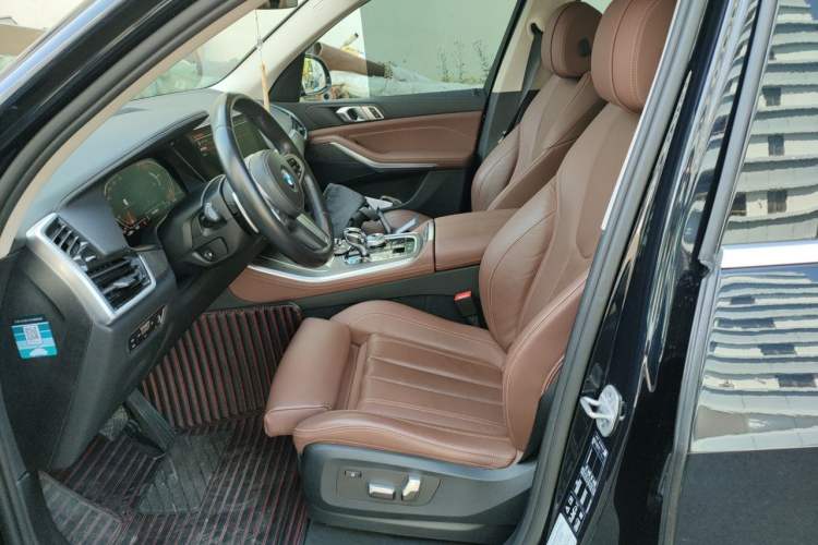 Used BMW X5 2021 xDrive30i M Sport Package Left Front Seat