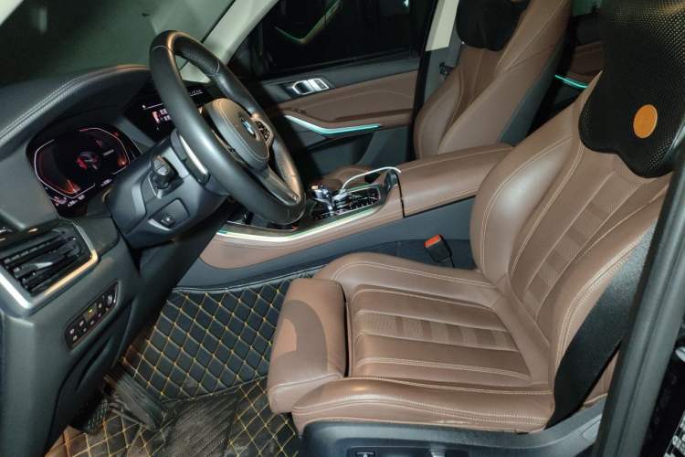 Used BMW X5 2021 xDrive40i M Sport Package Left Front Seat