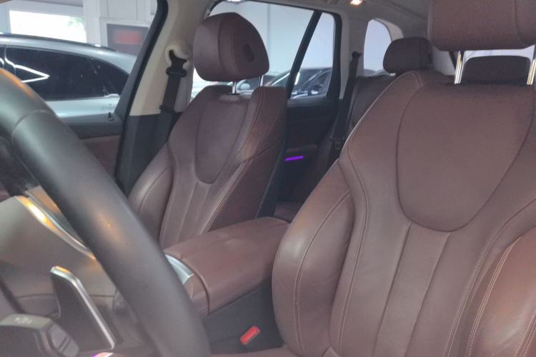 Used BMW X5 2021 xDrive40i M Sport Package Left Front Seat