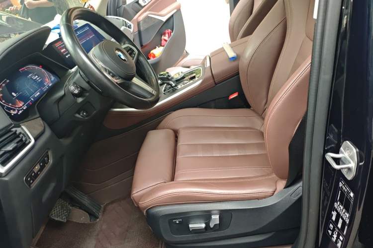 Used BMW X5 2021 xDrive30i M Sport Package Left Front Seat