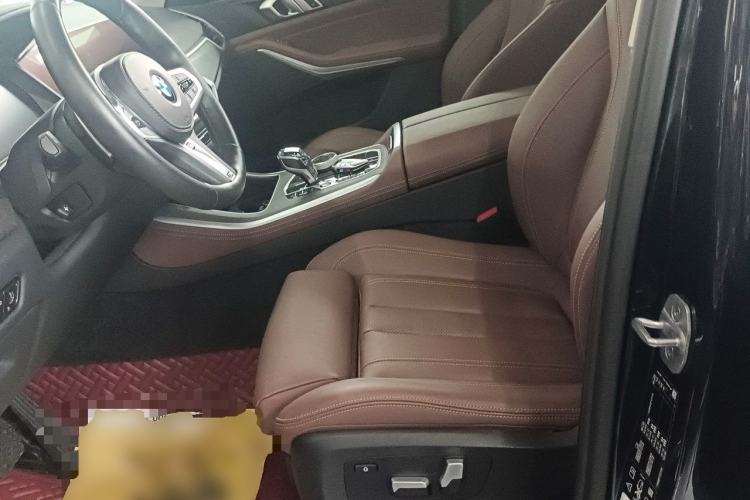 Used BMW X5 2021 xDrive30i M Sport Package Left Front Seat