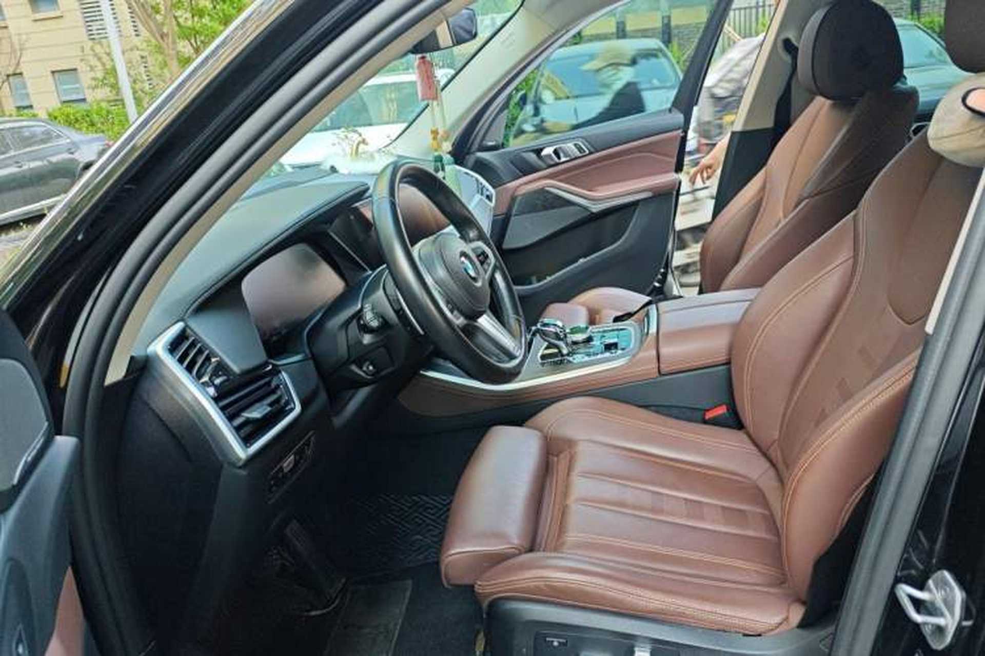 Used BMW X5 2021 Restyled xDrive40i M Sport Package Left Front Seat