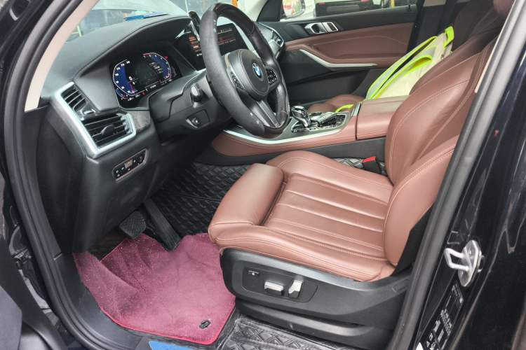 Used BMW X5 2021 xDrive30i M Sport Package Left Front Seat