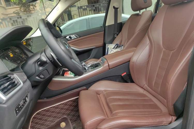 Used BMW X5 2021 xDrive30i M Sport Package Left Front Seat