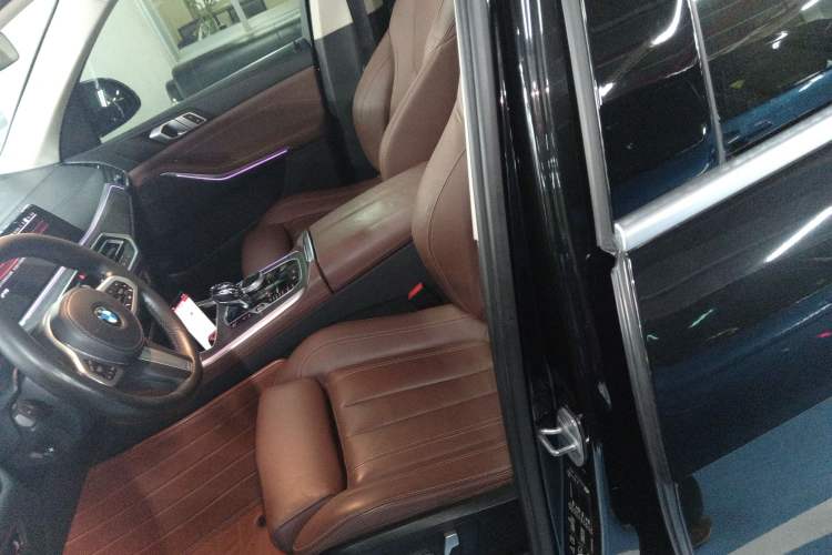 Used BMW X5 2021 xDrive30i M Sport Package Left Front Seat