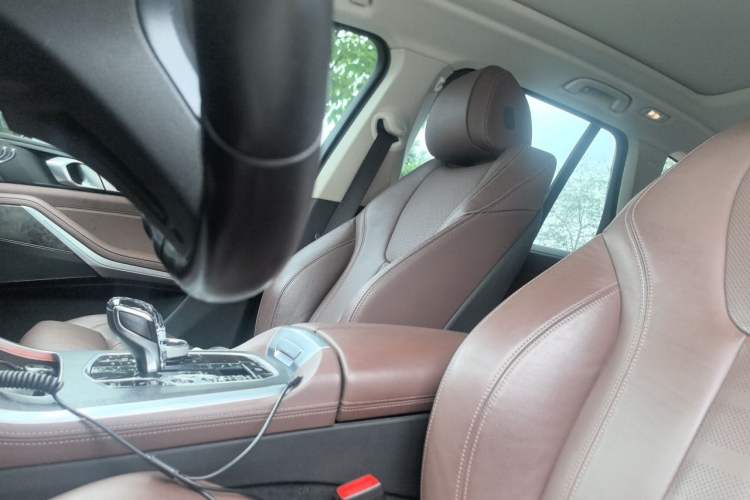 Used BMW X5 2021 xDrive30i M Sport Package Left Front Seat