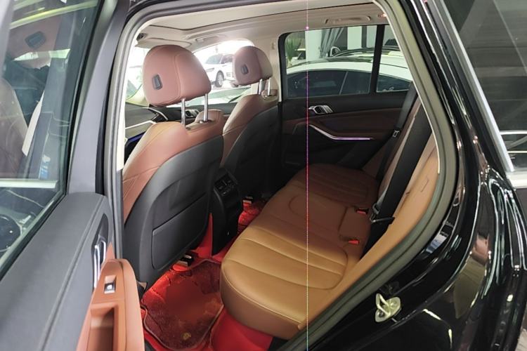 Used BMW X5 2021 Restyled xDrive30i M Sport Package Left Rear Seat