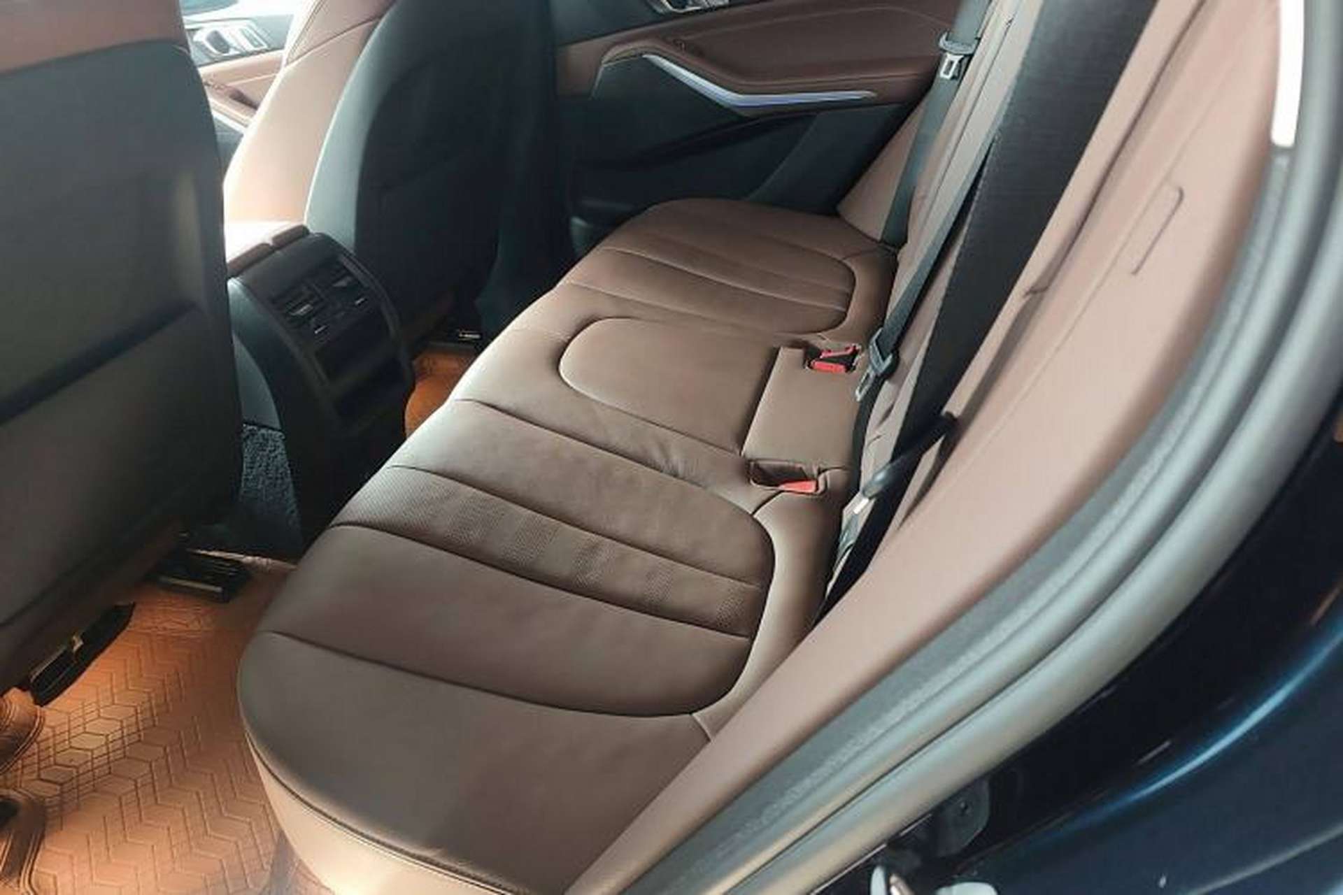 Used BMW X5 2021 xDrive30i M Sport Package Left Rear Seat