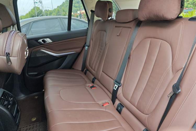 Used BMW X5 2021 Restyled xDrive30i M Sport Package Left Rear Seat
