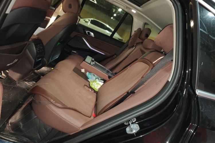 Used BMW X5 2021 xDrive40i M Sport Package Left Rear Seat
