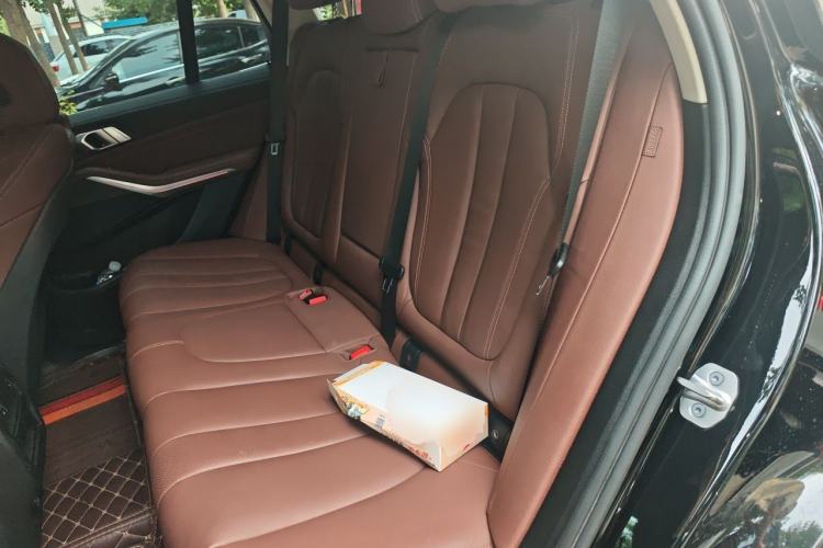 Used BMW X5 2021 Restyled xDrive30i M Sport Package Left Rear Seat