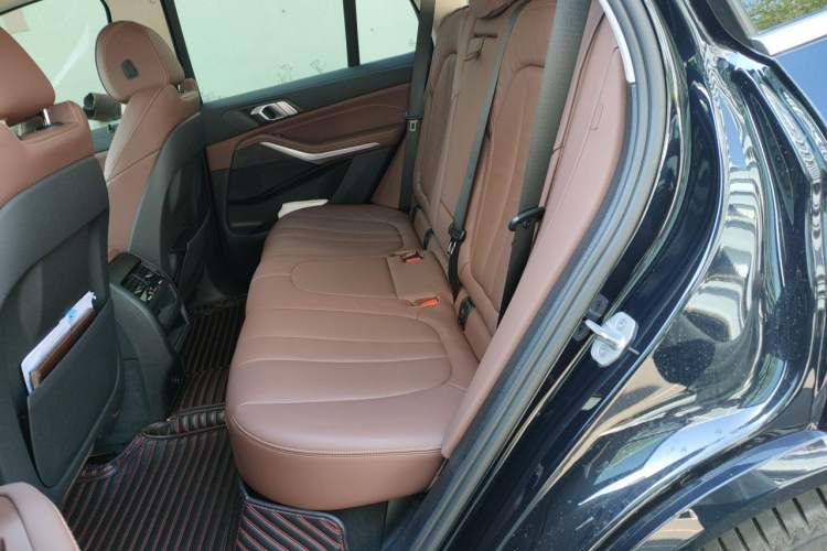 Used BMW X5 2021 xDrive30i M Sport Package Left Rear Seat