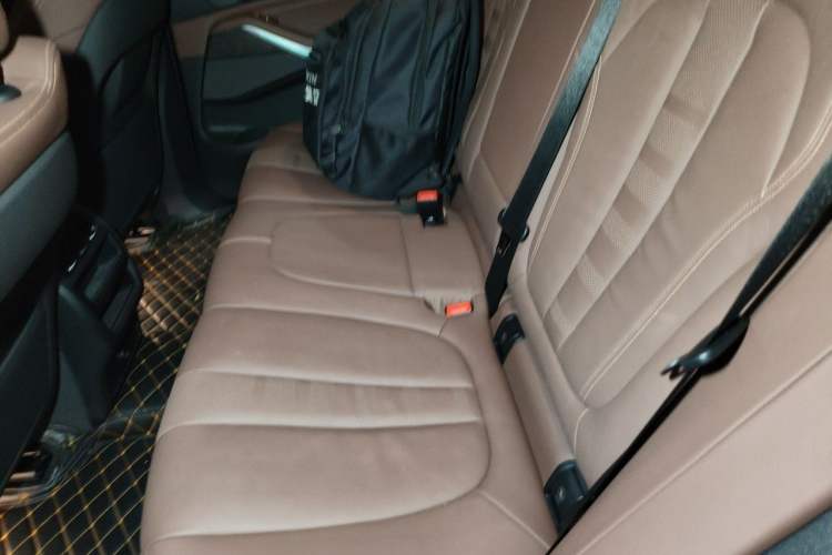 Used BMW X5 2021 xDrive40i M Sport Package Left Rear Seat