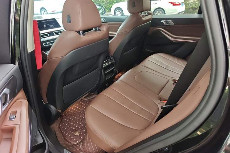 Used BMW X5 2021 xDrive30i M Sport Package Left Rear Seat