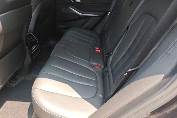 Used BMW X5 2021 xDrive40i M Sport Package Left Rear Seat