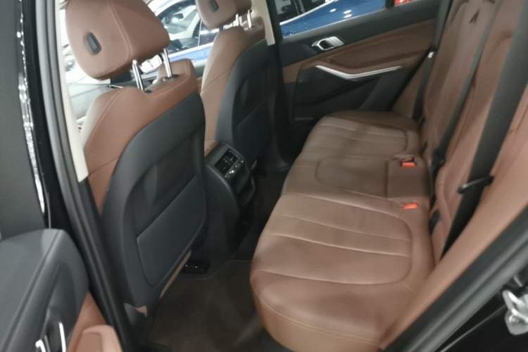 Used BMW X5 2021 xDrive30i X Design Package Left Rear Seat