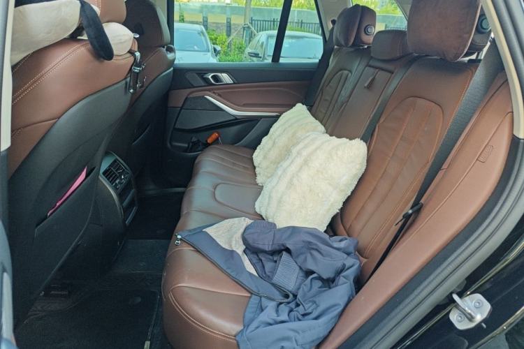 Used BMW X5 2021 Restyled xDrive40i M Sport Package Left Rear Seat