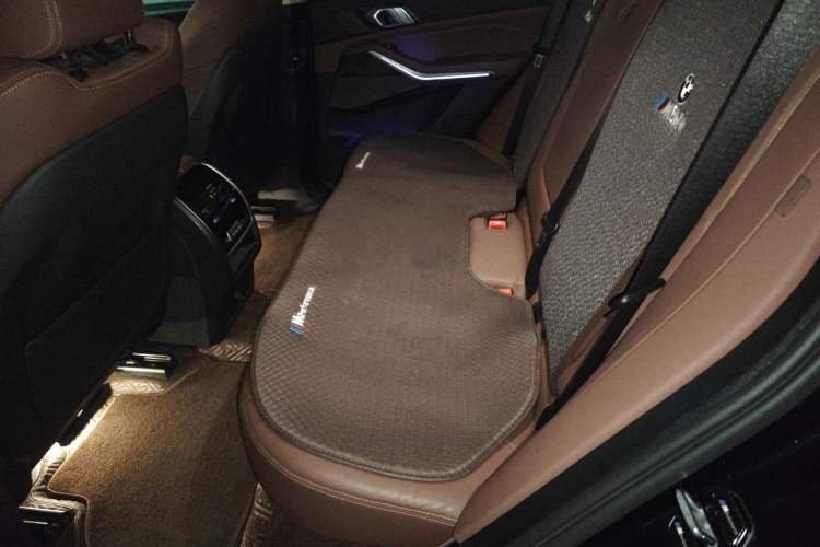 Used BMW X5  Left Rear Seat