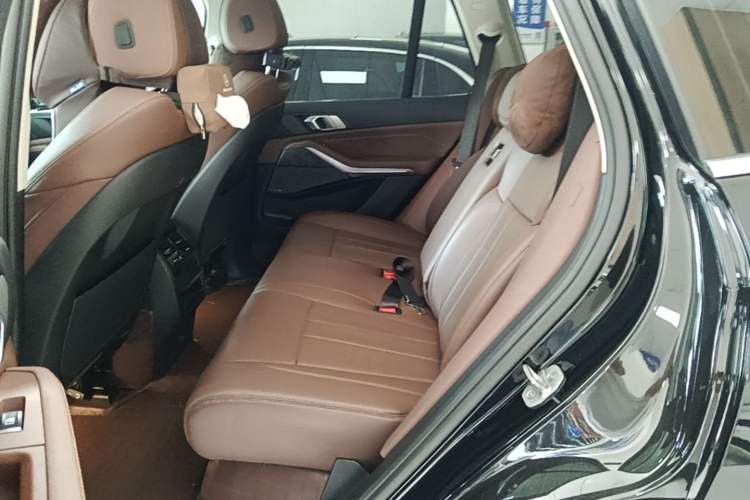 Used BMW X5 2021 Restyled xDrive40i M Sport Package Left Rear Seat