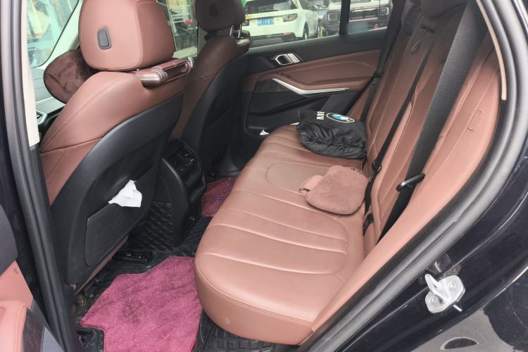 Used BMW X5 2021 xDrive30i M Sport Package Left Rear Seat