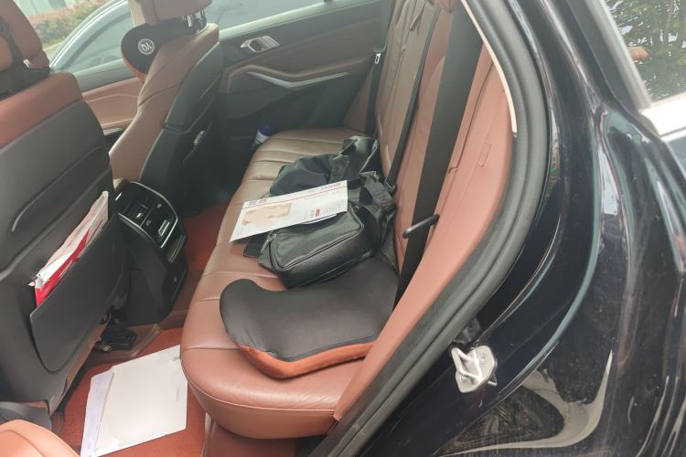 Used BMW X5 2021 xDrive40i Luxury Model with M Sport Package Left Rear Seat