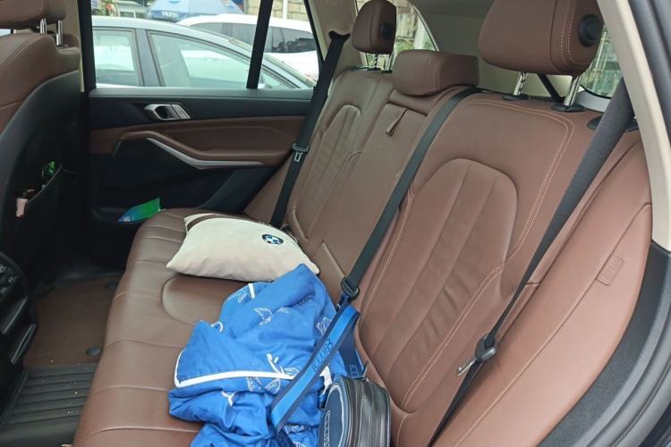 Used BMW X5 2021 xDrive30i M Sport Package Left Rear Seat