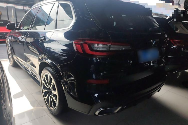 Used BMW X5 2021 xDrive30i M Sport Package Left Side