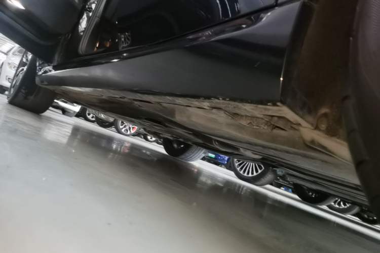 Used BMW X5 2021 xDrive40i M Sport Package Left Side Sill