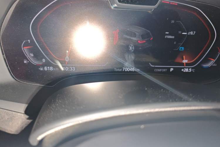 Used BMW X5 2021 xDrive40i Luxury Model with M Sport Package Odometer Close Up