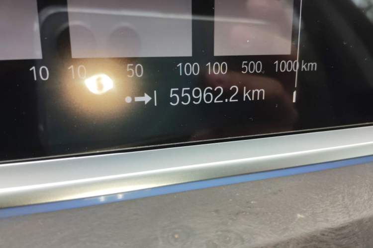 Used BMW X5 2021 xDrive40i M Sport Package Odometer Close Up