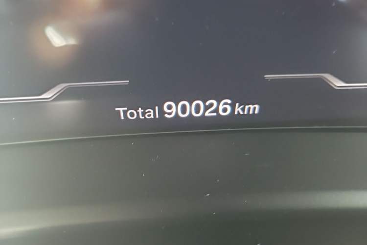 Used BMW X5 2021 xDrive30i M Sport Package Odometer Close Up