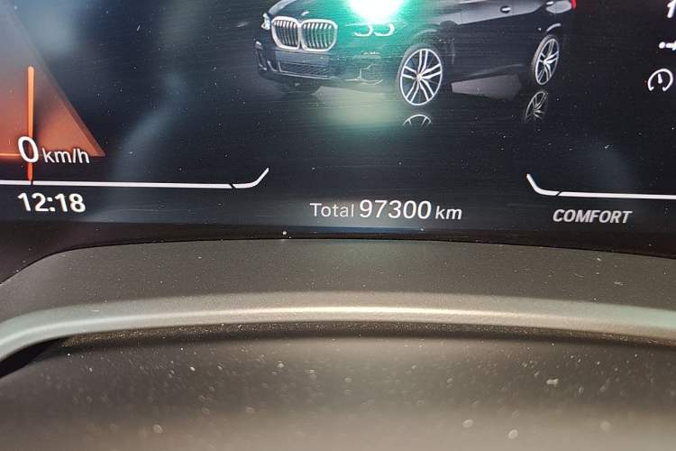 Used BMW X5 2021 Restyled xDrive30i M Sport Package Odometer Close Up
