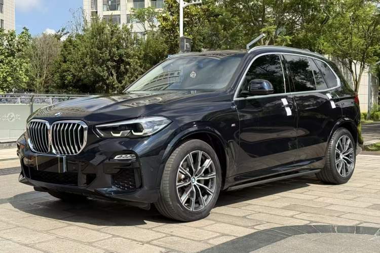 Used BMW X5 2021 xDrive30i M Sport Package Guazi used car, China used car export, Used car for sale, Used  cars, Cheapest cars for sale