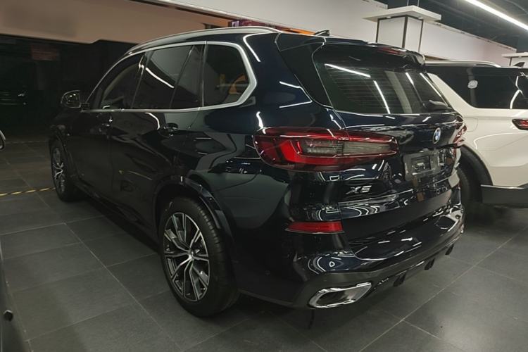 Used BMW X5 2021 xDrive30i M Sport Package Rear Left 45 Deg