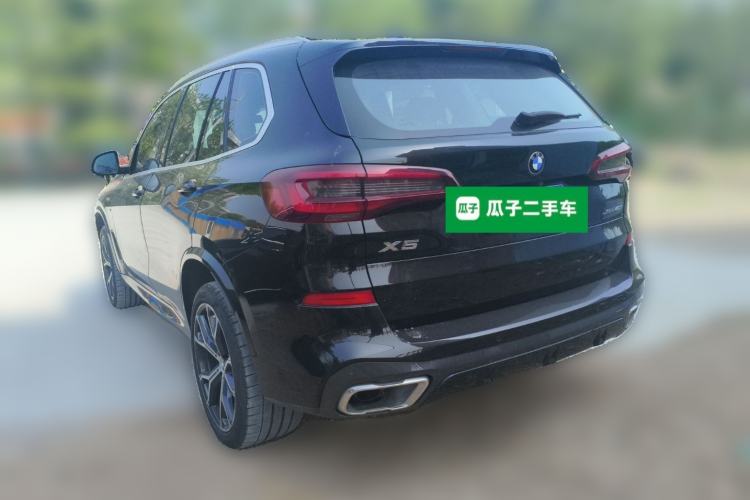 Used BMW X5 2021 xDrive40i Luxury Model with M Sport Package Rear Left 45 Deg