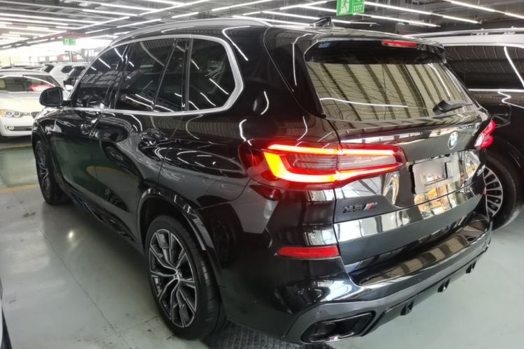 Used BMW X5 2021 xDrive40i M Sport Package Rear Left 45 Deg